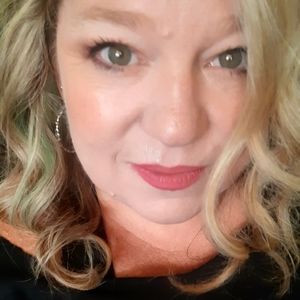 Meet your Posher, Christy
